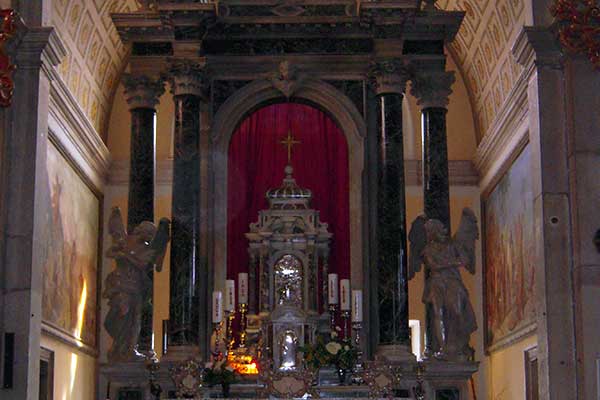 Der Altar der Heiligen Euphemia