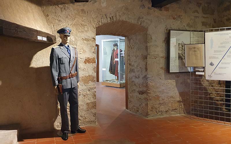 In der Ausstellung in der Festung