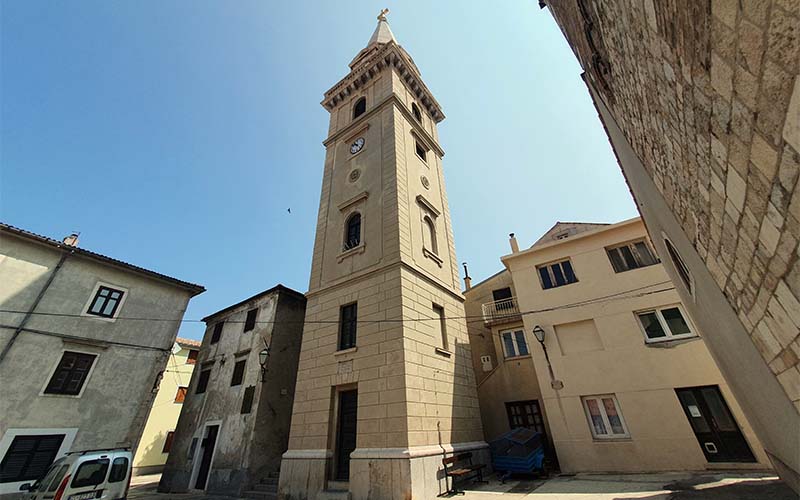 Der Glockenturm der Kathedrale Mariä Himmelfahrt