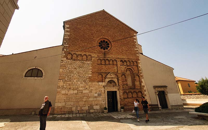 Die Kathedrale Mariä Himmelfahrt in Senj