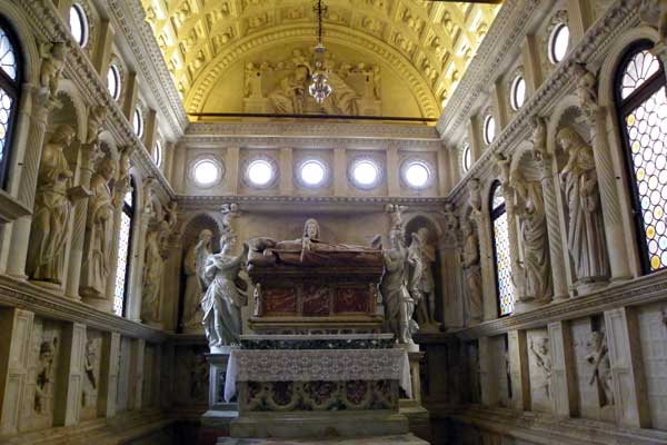 Die Kapelle des Seligen Ivan Trogirski in der Kathedrale von Trogir