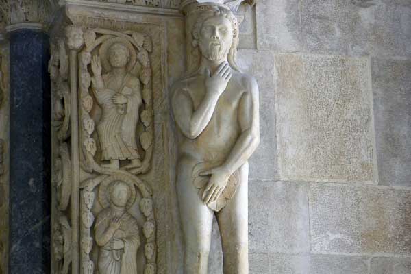 Detail am Radovan Portal der Kathedrale