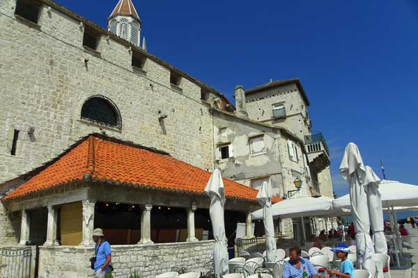Die kleine Loggia in Trogir