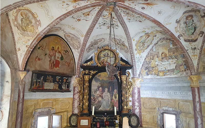 Blick ins Innere der Burgkapelle