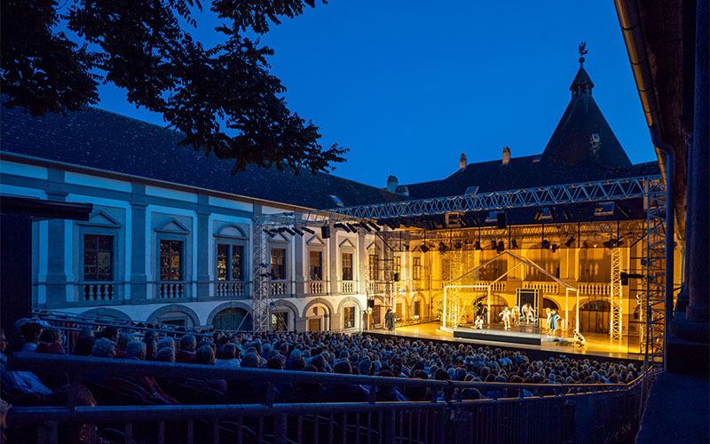Blick auf Zuschauerraum und Bühne (Foto © KBB, Andreas Hafenscher)