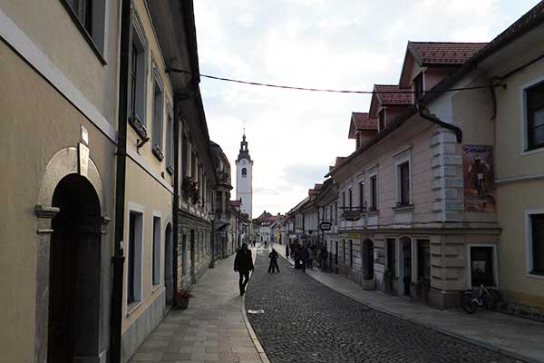 Prachtstraße durch das alte Kamnik