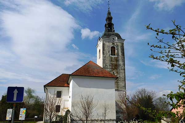 Die Pfarrkirche St. Jakob in Kostanjevice na Krki 