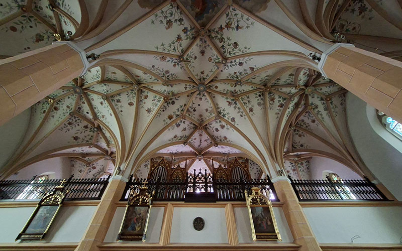 Im Inneren der Petruskirche