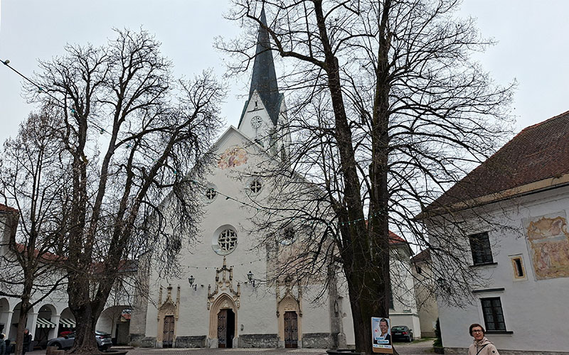Die Kirche des Heiligen Petrus von Radovljica