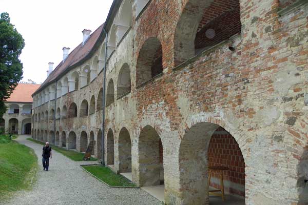 Imposant - Das Schloss Grad in Grad