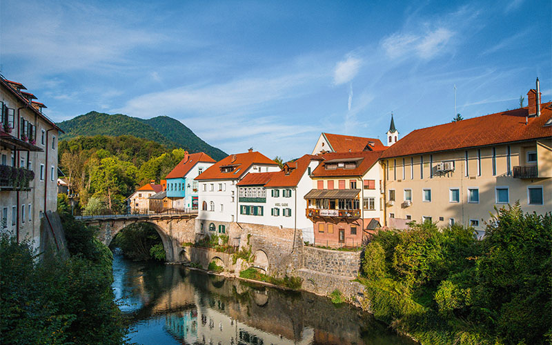 Die Kapuzinerbrücke (Foto © www.slovenia.info)