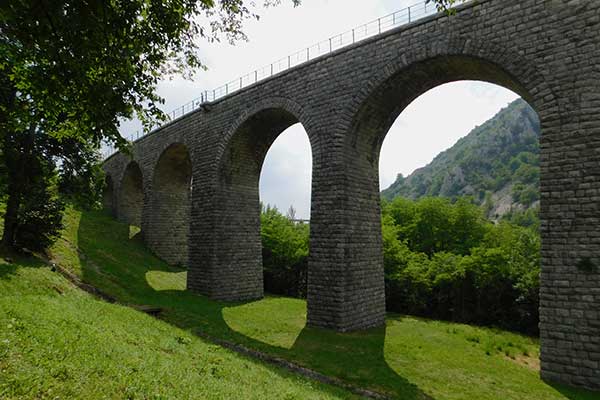 Die Eisenbahnbrücke von Solkan