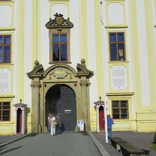 Eingang ins Schloss von Kroměříž (Kremsier) Eingang ins Schloss von Kroměříž (Kremsier)