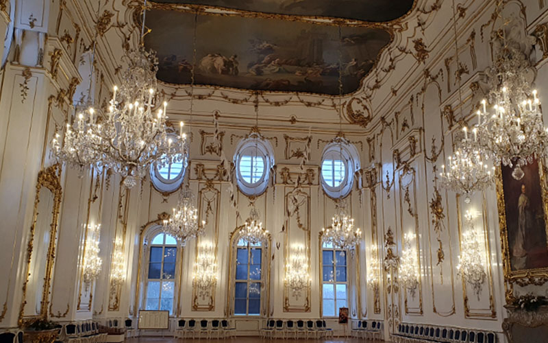 Der wunderschöne Spiegelsaal