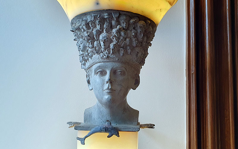 Im Erzbischöflichen Palais