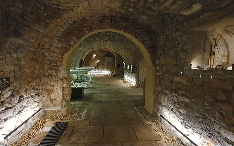 In den Kellerräumen des Museums