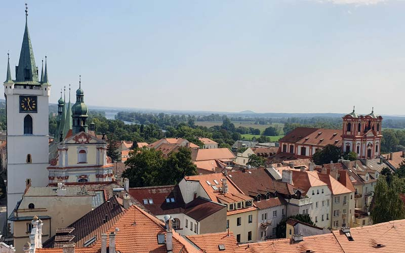 Der Stadtturm und die Allerheiligenkirche