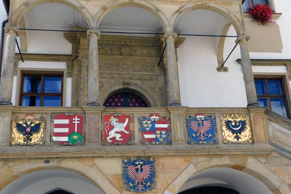  Die Wappen am Rathaus von Olmütz 