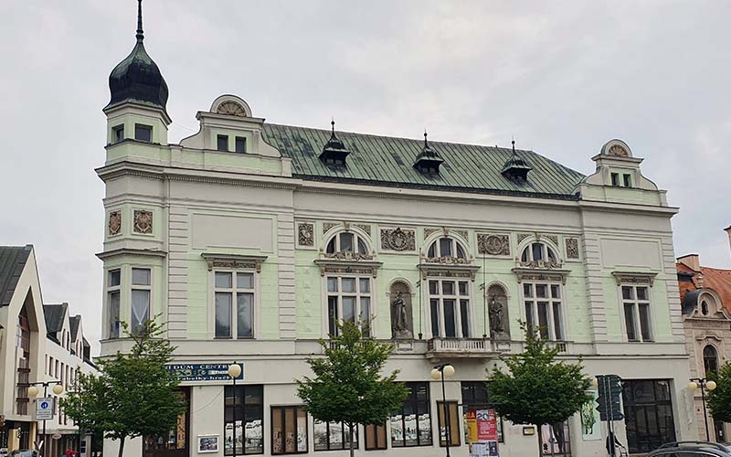 Am Georgsplatz