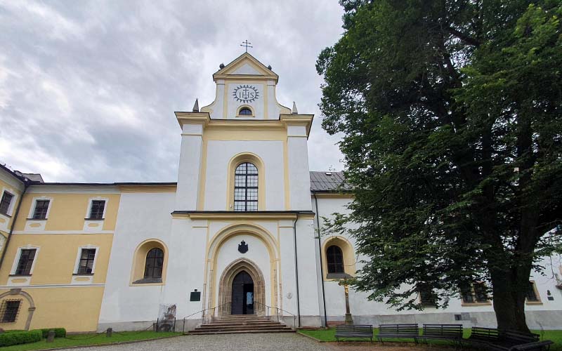 Blick zur ehemaligen Klosterkirche