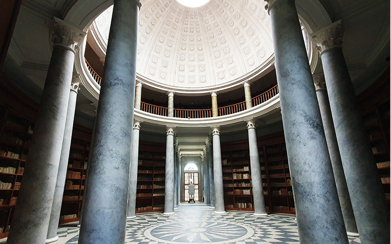Blick in die Rundhalle der Bibliothek