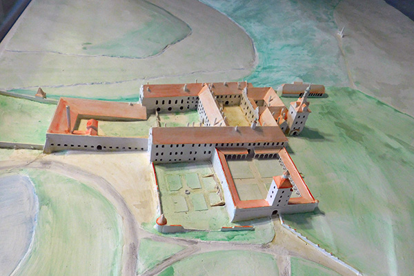 Das Modell des Schlosses sieht man auch beim Rundgang