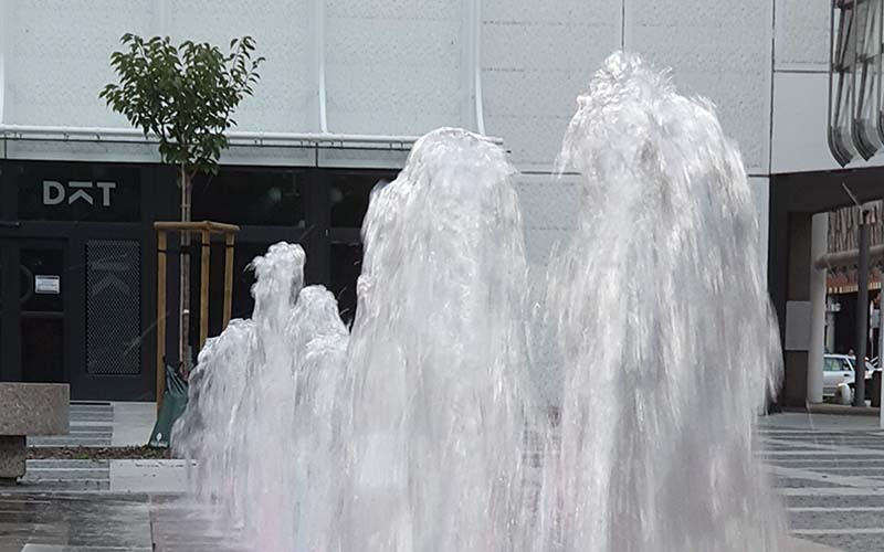 Wasserspiele bei den Kolonnaden