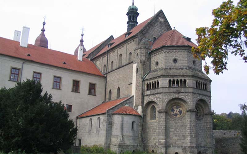 Blick zur Basilika des Heiligen Prokop (Foto © Czech Tourism)