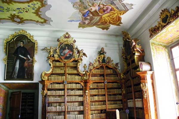 Die Bibliothek von Vyšší Brod 