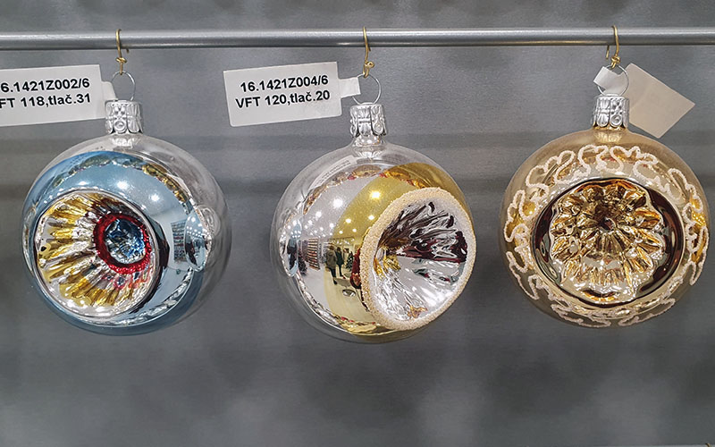 Christbaumschmuck gegen den "bösen Blick"