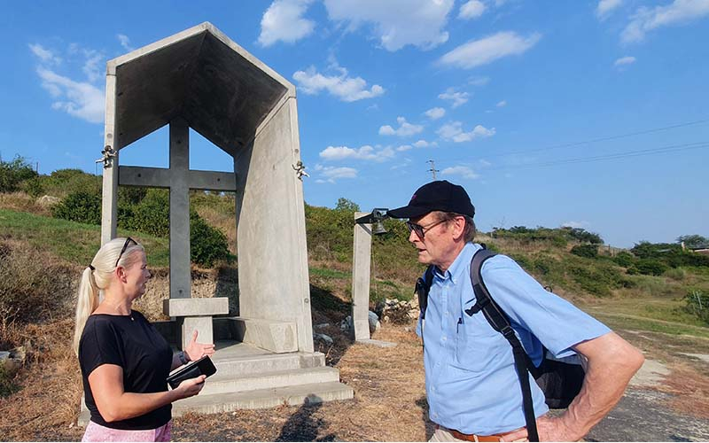 Ein Besuch bei der Kapelle mit der Dame des Hauses