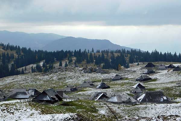 Die Hirtensiedlung Velika Planina Slowenien