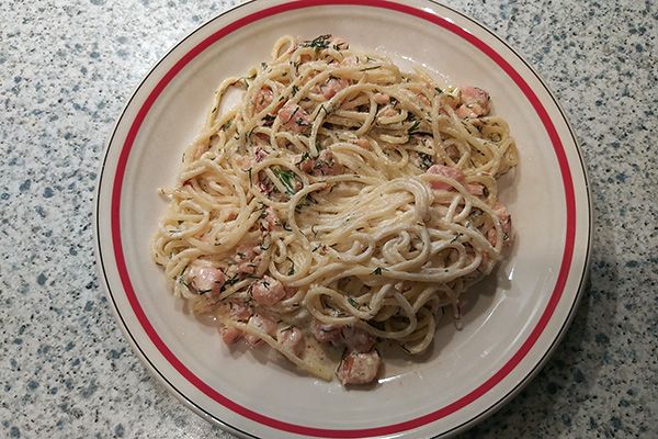 Eine gute Paarung: Spaghetti mit Lachs und Zitrone