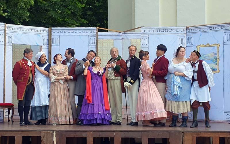 Liebesgeschichten und Heiratssachen beim Theatersommer Parndorf