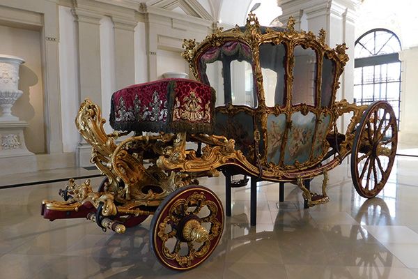 Der Goldene Wagen in der Sala Terrena des Gartenpalais Liechtenstein